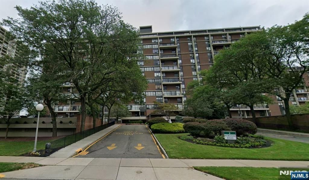 2 Horizon G-3, Fort Lee, NJ 07024