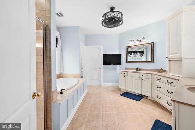 12089 SAINT MARTINS NECK RD, Bishopville, MD 21813