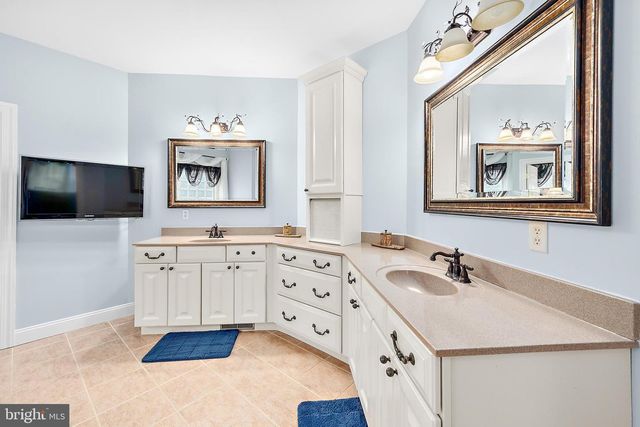 12089 SAINT MARTINS NECK RD, Bishopville, MD 21813