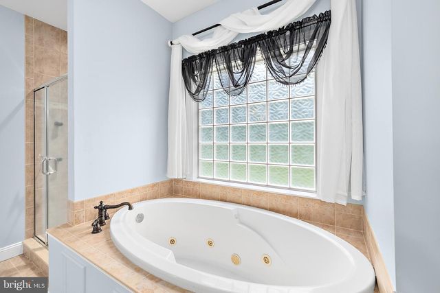 12089 SAINT MARTINS NECK RD, Bishopville, MD 21813