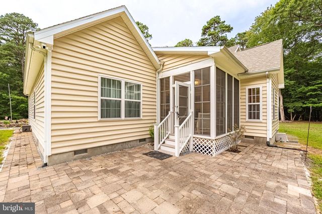 12089 SAINT MARTINS NECK RD, Bishopville, MD 21813