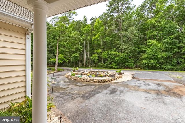 12089 SAINT MARTINS NECK RD, Bishopville, MD 21813