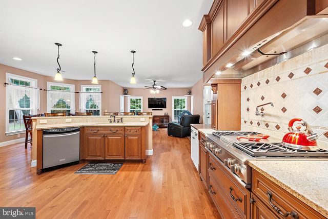 12089 SAINT MARTINS NECK RD, Bishopville, MD 21813