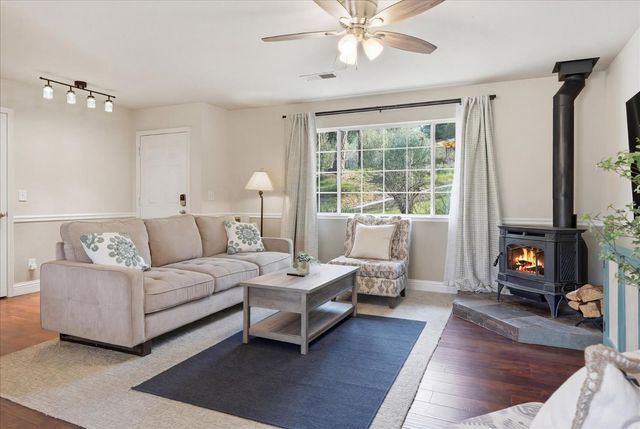 50047 Hangtree Lane, Oakhurst, CA 93644