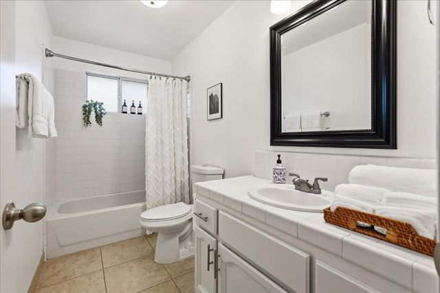 50047 Hangtree Lane, Oakhurst, CA 93644