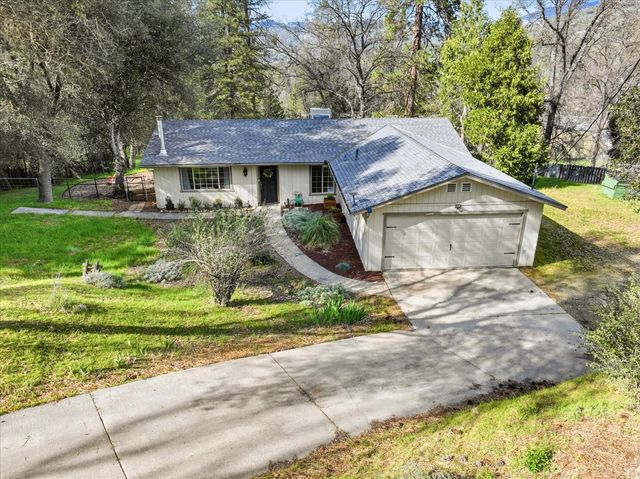 50047 Hangtree Lane, Oakhurst, CA 93644