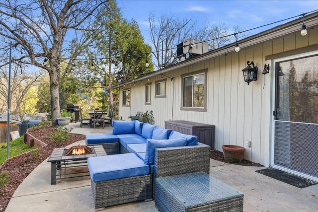 50047 Hangtree Lane, Oakhurst, CA 93644