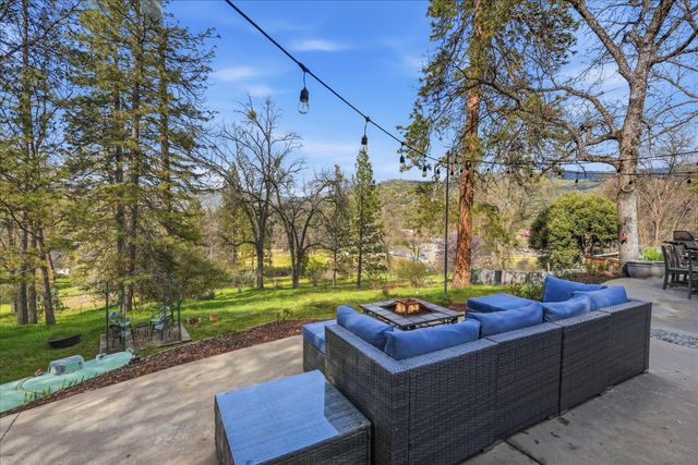 50047 Hangtree Lane, Oakhurst, CA 93644