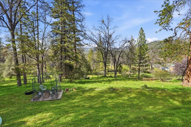 50047 Hangtree Lane, Oakhurst, CA 93644
