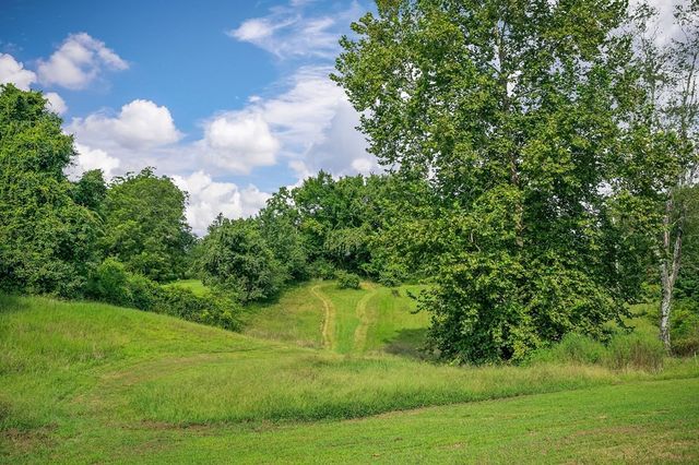 87 Camp Overton Rd, Rock Island, TN 38581
