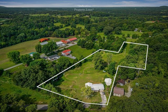 87 Camp Overton Rd, Rock Island, TN 38581