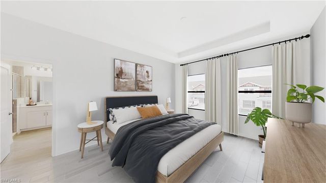 3017 Juniper WAY, Naples, FL 34112