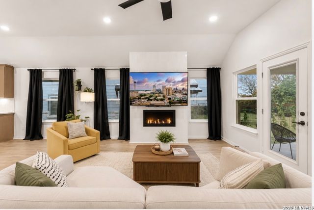 11910 Lofted Bloom, Schertz, TX 78154