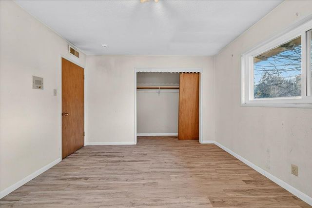 6259 E Liberty Avenue, Fresno, CA 93727