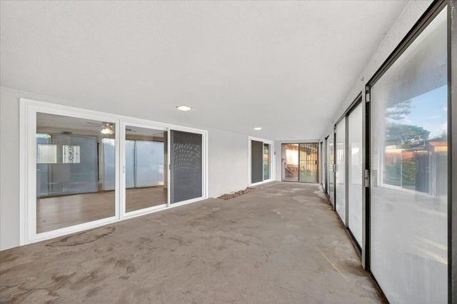 6259 E Liberty Avenue, Fresno, CA 93727