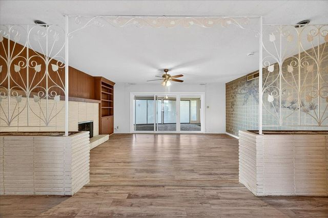 6259 E Liberty Avenue, Fresno, CA 93727