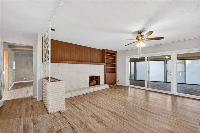 6259 E Liberty Avenue, Fresno, CA 93727