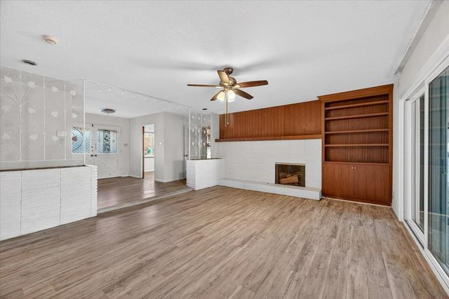 6259 E Liberty Avenue, Fresno, CA 93727