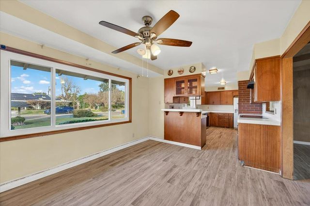 6259 E Liberty Avenue, Fresno, CA 93727