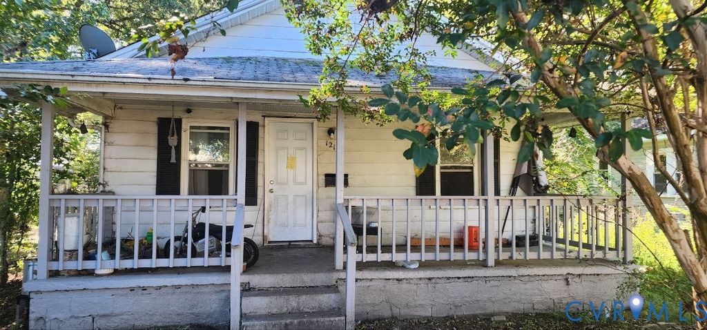 1210 W Cawson St, Hopewell, VA 23860