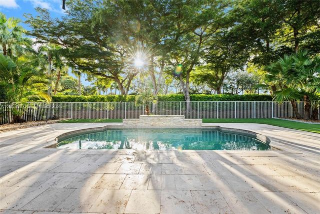 2497 Bay Isle Drive, Weston, FL 33327