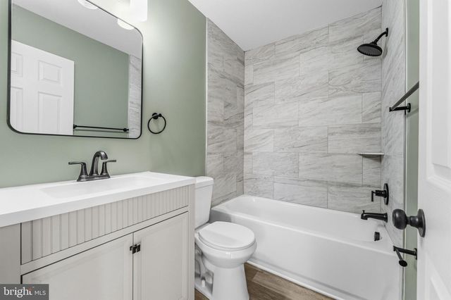 819 OLD HARMONY RD, Newark, DE 19711