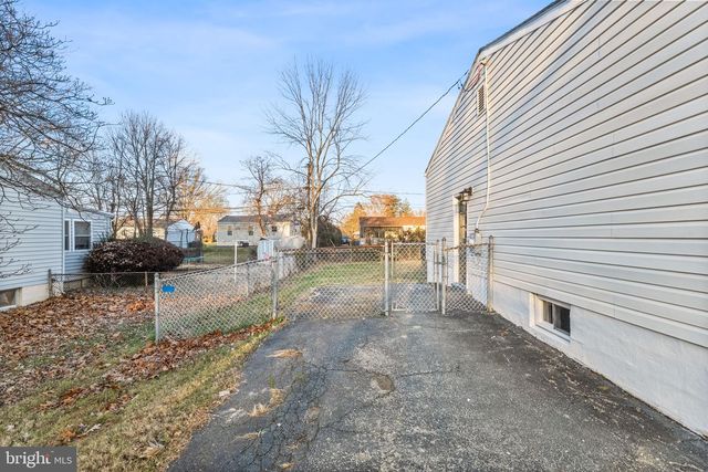 819 OLD HARMONY RD, Newark, DE 19711