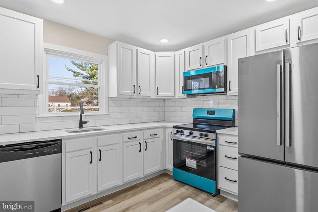 819 OLD HARMONY RD, Newark, DE 19711