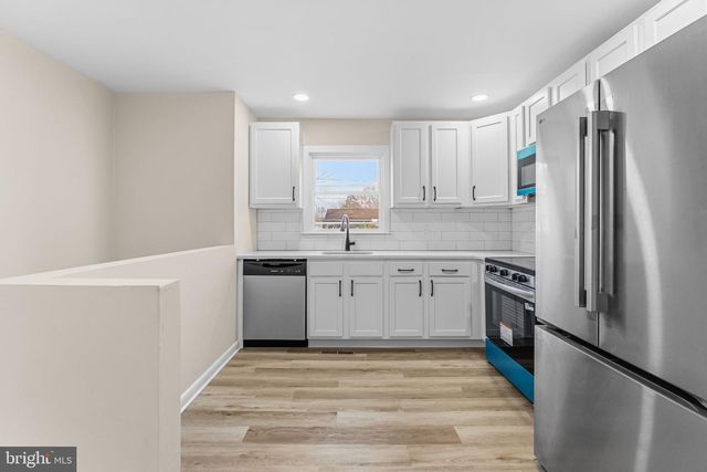 819 OLD HARMONY RD, Newark, DE 19711