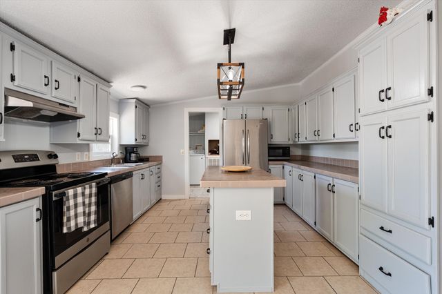 8011 Palmore Hollow Ln, Nolensville, TN 37135