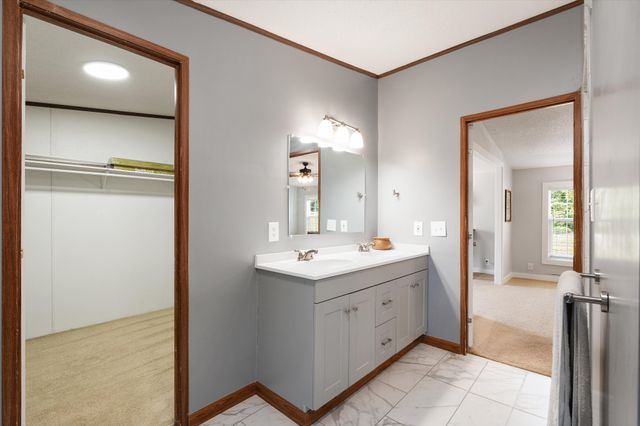8011 Palmore Hollow Ln, Nolensville, TN 37135