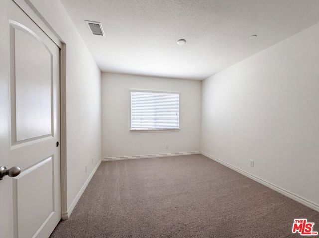 5654 W Forry Court, Lancaster, CA 93536
