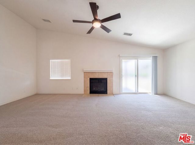 5654 W Forry Court, Lancaster, CA 93536