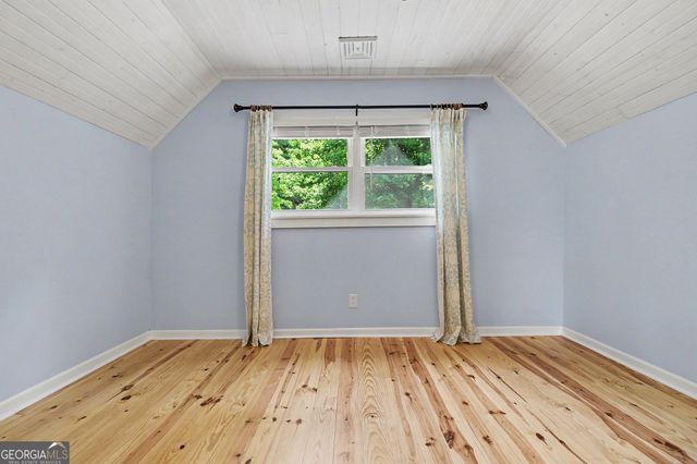 520 Chickasaw Lane, Rabun Gap, GA 30568
