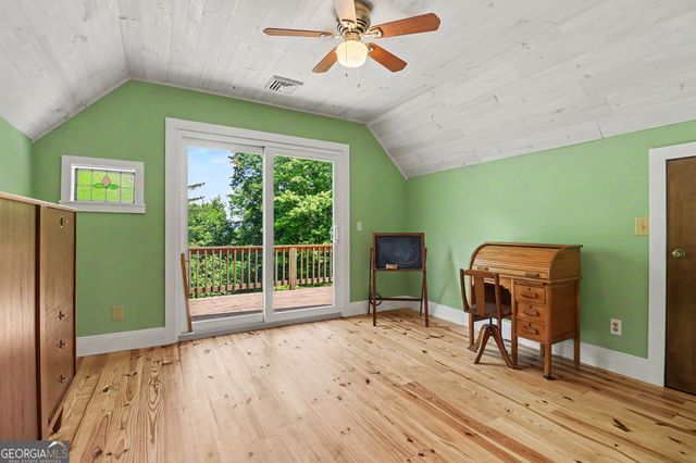 520 Chickasaw Lane, Rabun Gap, GA 30568