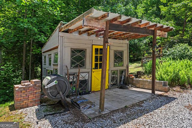520 Chickasaw Lane, Rabun Gap, GA 30568