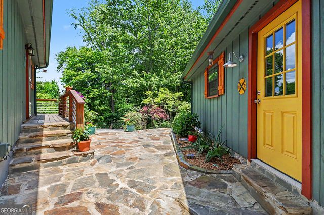 520 Chickasaw Lane, Rabun Gap, GA 30568