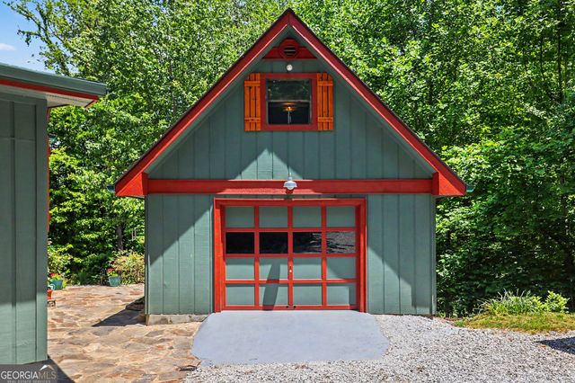520 Chickasaw Lane, Rabun Gap, GA 30568