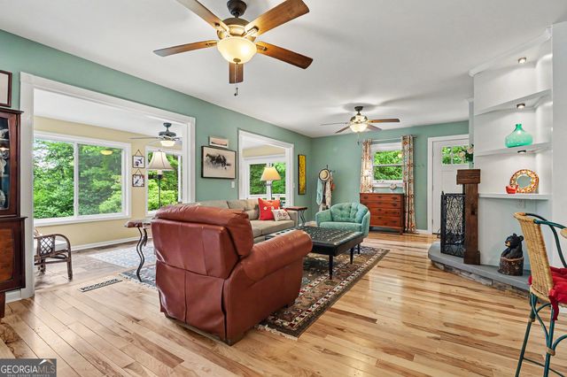 520 Chickasaw Lane, Rabun Gap, GA 30568