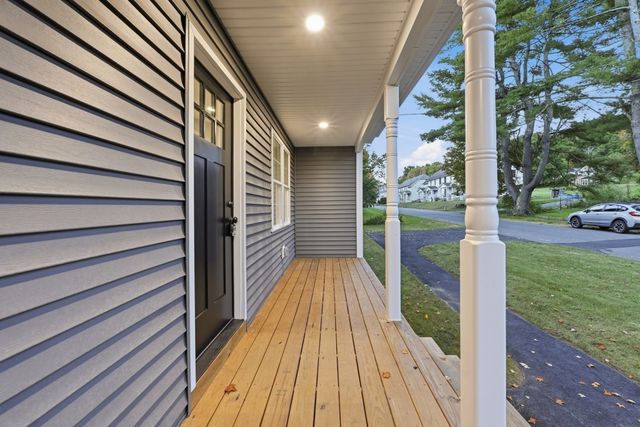 120 High Street, Hardwick, MA 01031