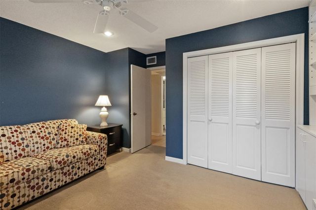 1940 NE 2nd Avenue J218, Wilton Manors, FL 33305