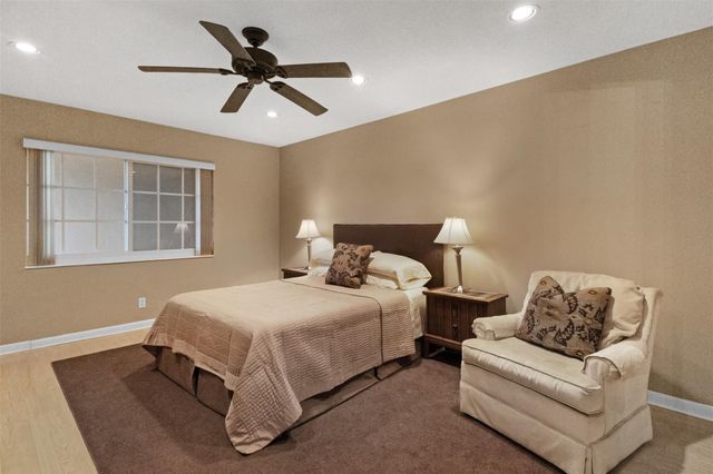 1940 NE 2nd Avenue J218, Wilton Manors, FL 33305