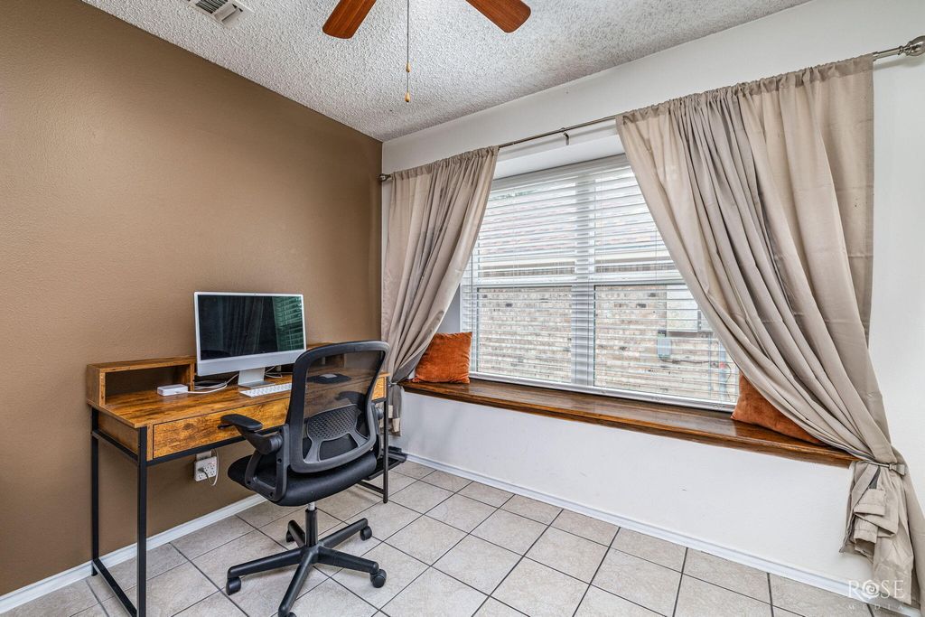 Image 15 of property listing at 4822 Scarlet Oak Drive, San Angelo, TX 76904