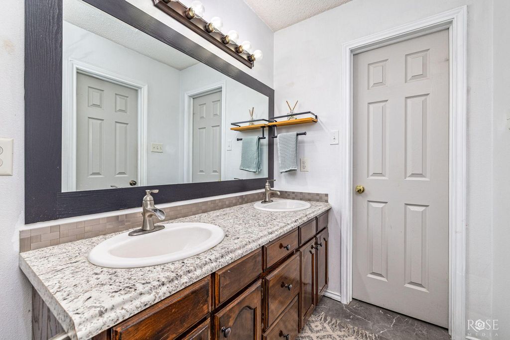 Image 21 of property listing at 4822 Scarlet Oak Drive, San Angelo, TX 76904