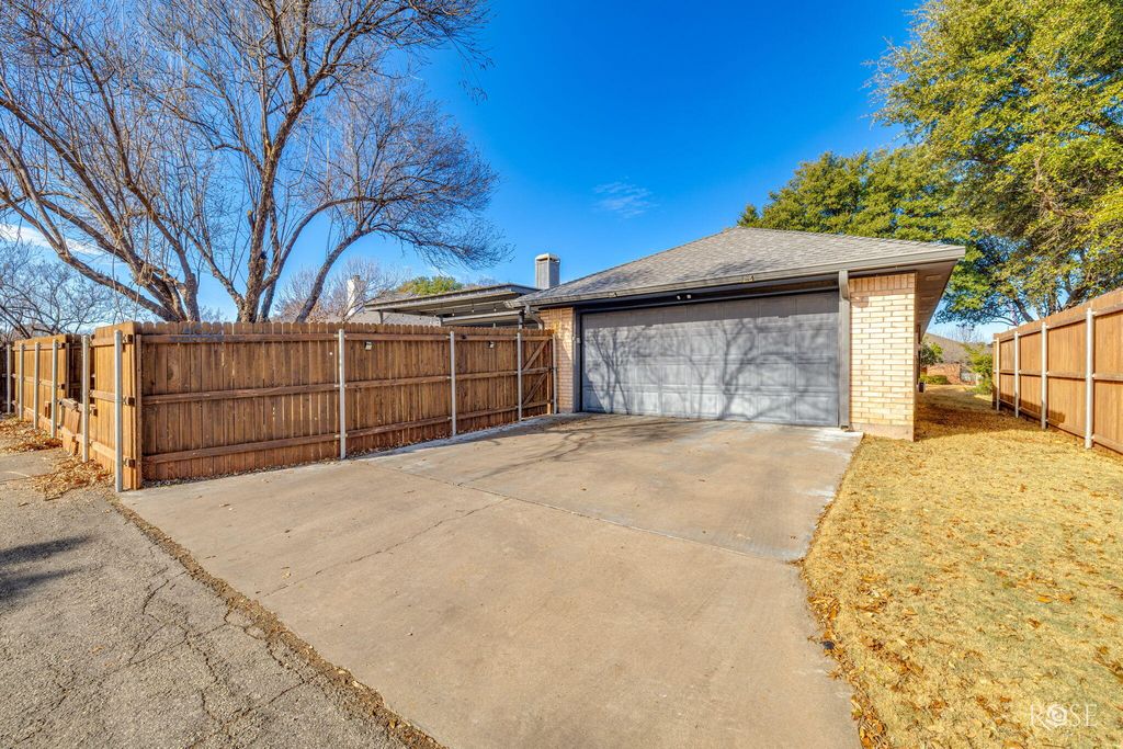 Image 33 of property listing at 4822 Scarlet Oak Drive, San Angelo, TX 76904