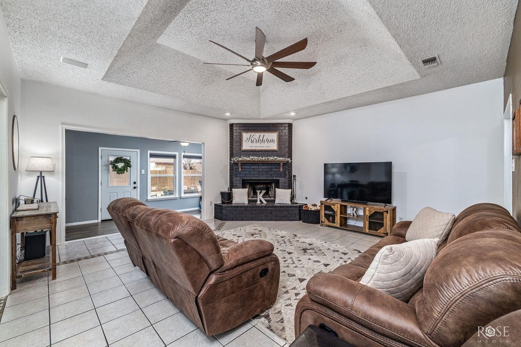 Image 8 of property listing at 4822 Scarlet Oak Drive, San Angelo, TX 76904