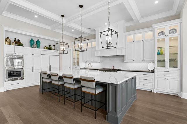 39 Johnathan Landing Court, The Woodlands, TX 77389