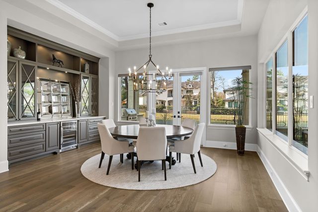 39 Johnathan Landing Court, The Woodlands, TX 77389