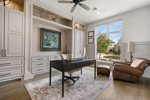 39 Johnathan Landing Court, The Woodlands, TX 77389