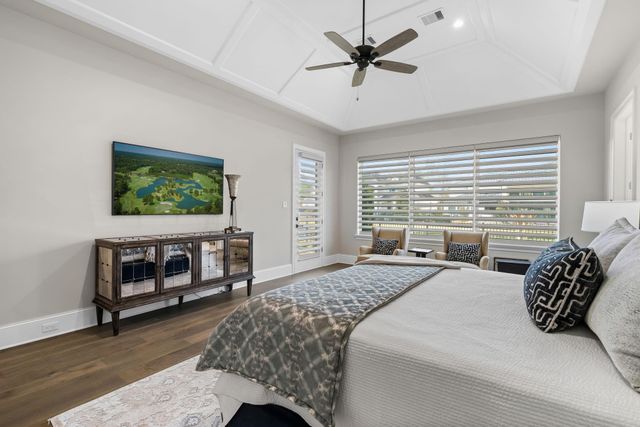 39 Johnathan Landing Court, The Woodlands, TX 77389